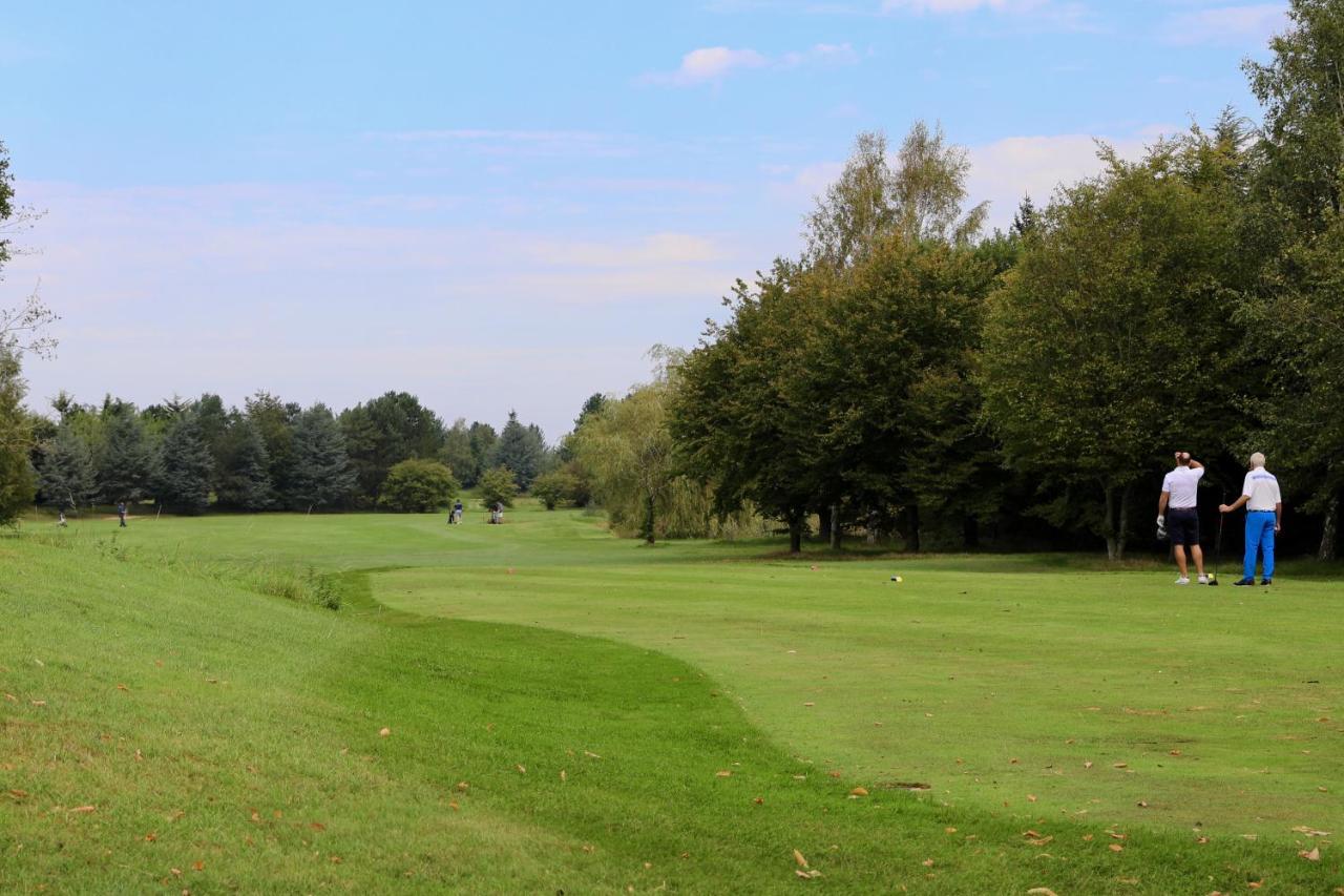 The Essex Golf & Country Club Hotel Коггесхолл Экстерьер фото